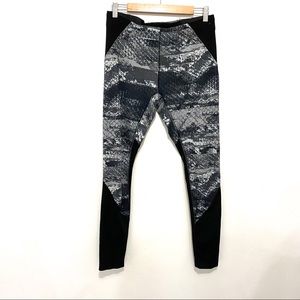 The North Face printed leggings sz L
